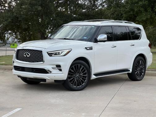 2023 INFINITI QX80 SENSORY