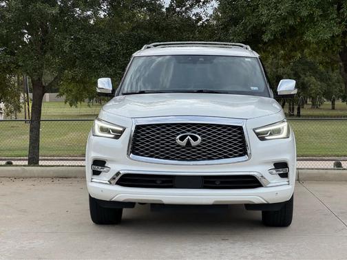 2023 INFINITI QX80 SENSORY