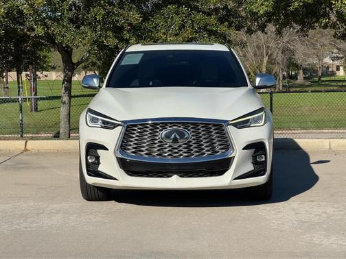 2022 INFINITI QX55 LUXE