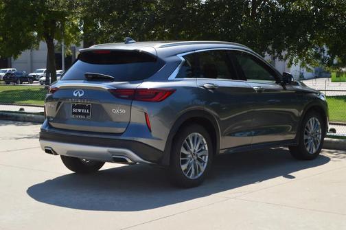 2025 INFINITI QX50 Luxe