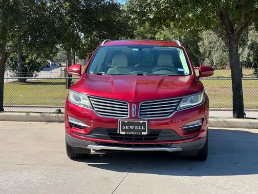 2015 Lincoln MKC Base