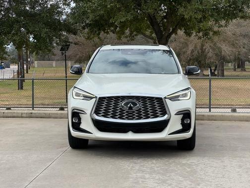 2023 INFINITI QX55 LUXE