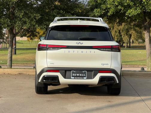 2024 INFINITI QX60 Luxe