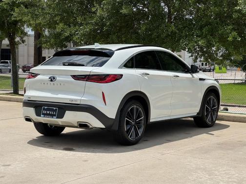 Radiant White 2025 INFINITI QX55 LUXE