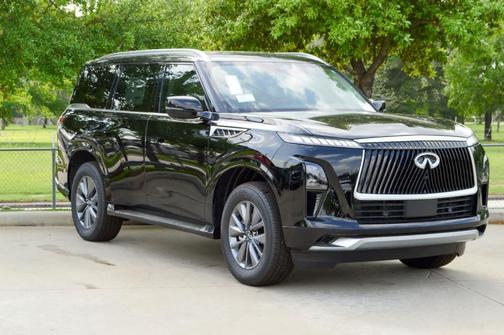 2025 INFINITI QX80 PURE