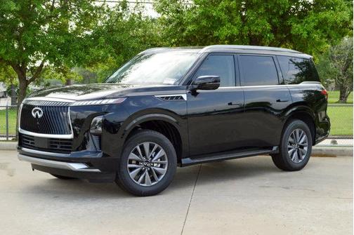 2025 INFINITI QX80 PURE