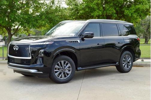 2025 INFINITI QX80 PURE