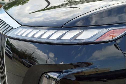 2025 INFINITI QX80 PURE