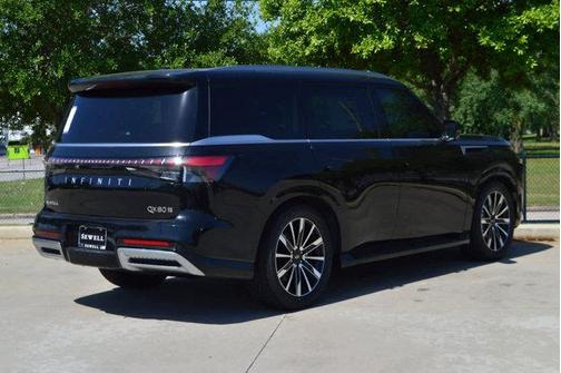 2025 INFINITI QX80 SENSORY