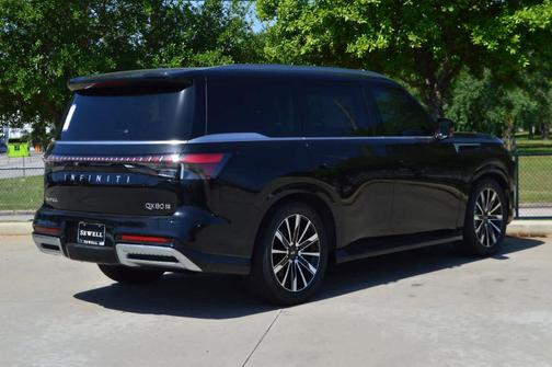 2025 INFINITI QX80 SENSORY