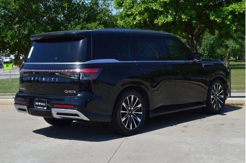 2025 INFINITI QX80 SENSORY