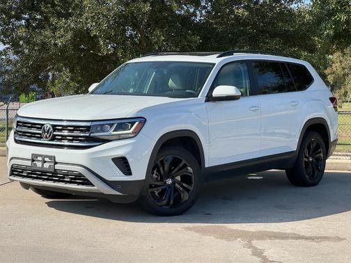2022 Volkswagen Atlas 3.6L SE w/Technology