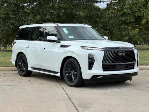 2026 INFINITI QX80 Luxe