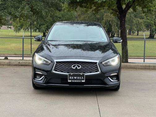 2023 INFINITI Q50 LUXE