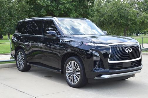 2025 INFINITI QX80 Luxe