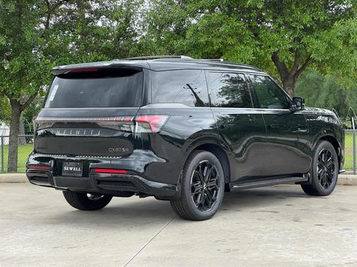 Diamond Black 2026 INFINITI QX80 SPORT