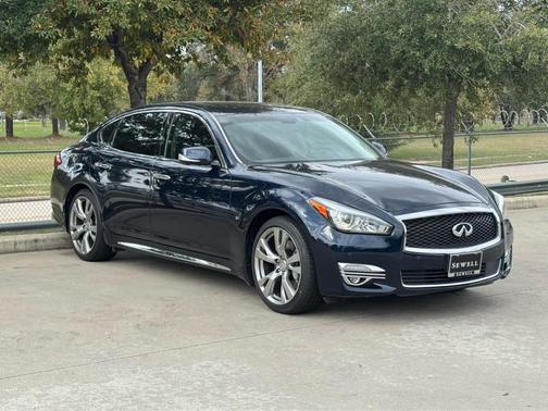2018 INFINITI Q70L 3.7 LUXE