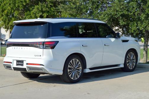 2025 INFINITI QX80 SENSORY
