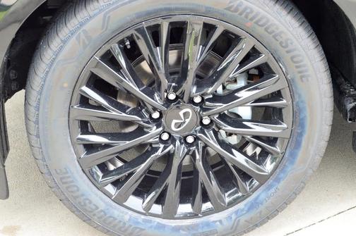 2025 INFINITI QX80 AUTOGRAPH