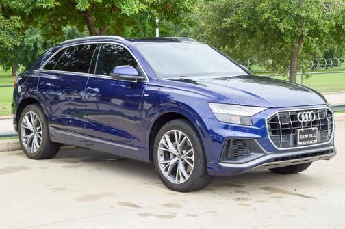 2021 Audi Q8 55 Premium Plus