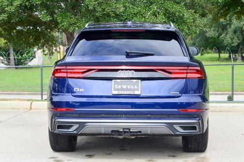 2021 Audi Q8 55 Premium Plus