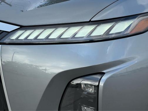 Dynamic Metal 2026 INFINITI QX80 PURE