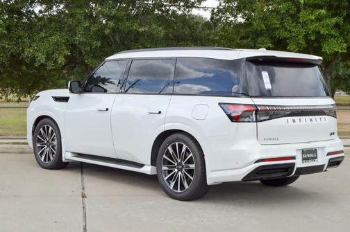 2026 INFINITI QX80 Luxe