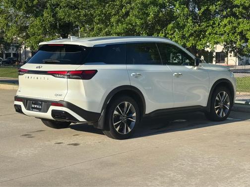 2024 INFINITI QX60 Luxe