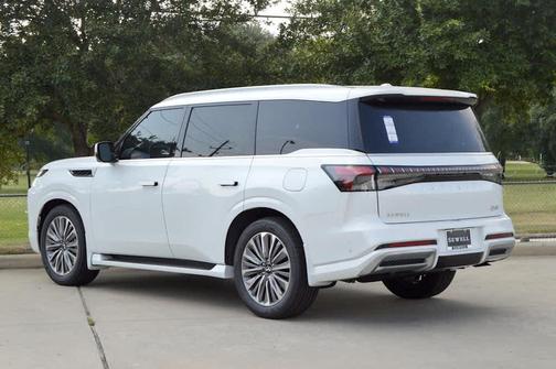 2026 INFINITI QX80 Luxe