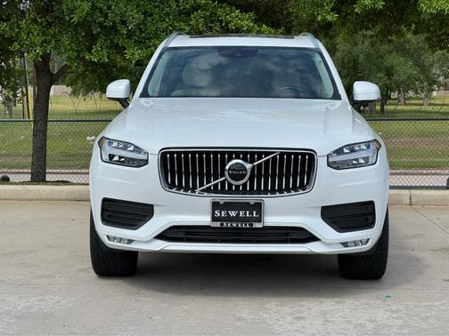 2020 Volvo XC90 T5 Momentum 7 Passenger