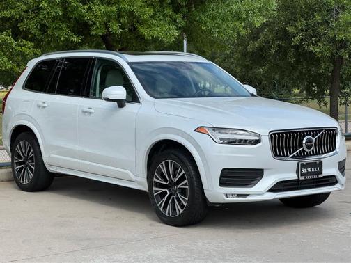 2020 Volvo XC90 T5 Momentum 7 Passenger