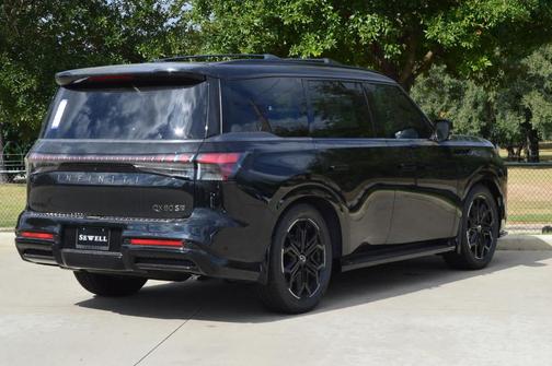2026 INFINITI QX80 SPORT