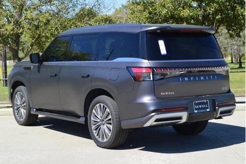 2025 INFINITI QX80 Luxe