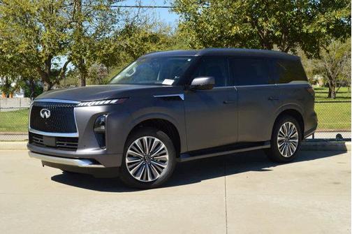 2025 INFINITI QX80 Luxe