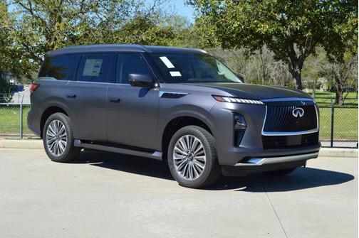 2025 INFINITI QX80 Luxe