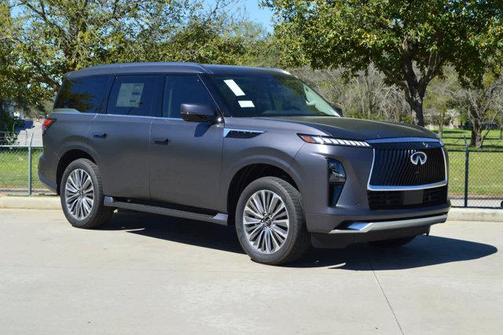 2025 INFINITI QX80 Luxe