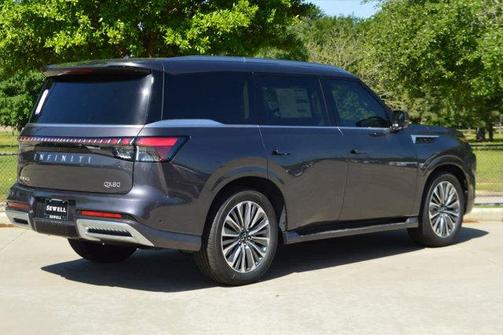 2025 INFINITI QX80 Luxe