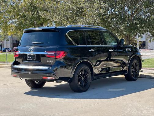 2018 INFINITI QX80 Base