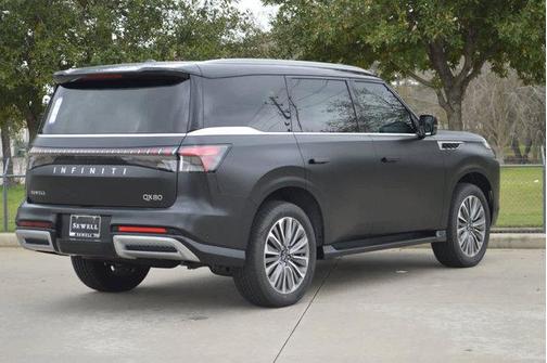 2025 INFINITI QX80 Luxe