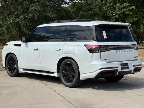 2026 INFINITI QX80 SPORT