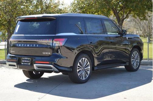 2025 INFINITI QX80 Luxe