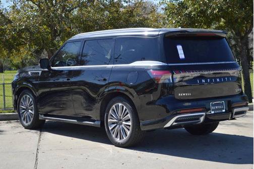 2025 INFINITI QX80 Luxe
