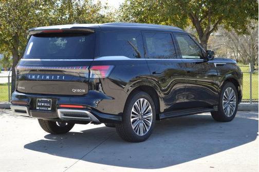 2025 INFINITI QX80 Luxe
