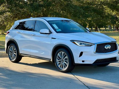 2025 INFINITI QX50 Pure