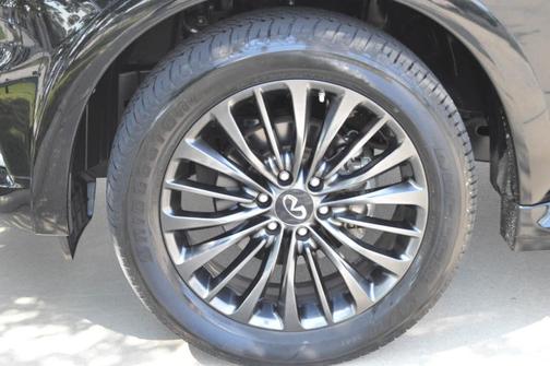 2022 INFINITI QX80 SENSORY
