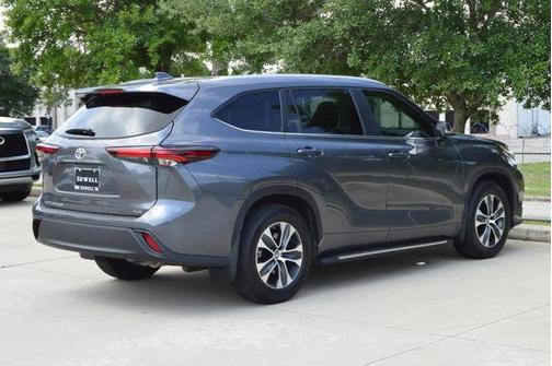 2024 Toyota Highlander XLE