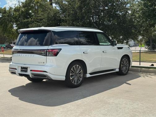 2025 INFINITI QX80 SENSORY