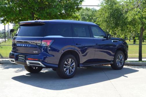 2025 INFINITI QX80 PURE