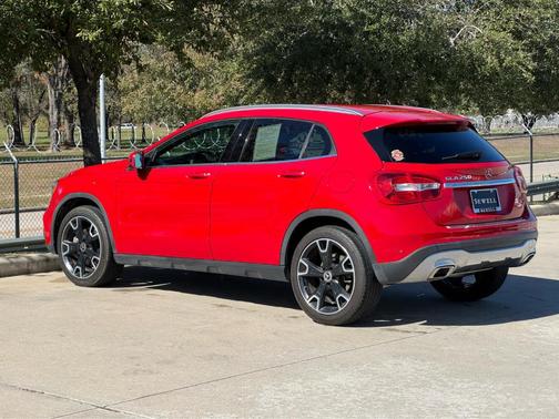 2018 Mercedes-Benz GLA 250 Base