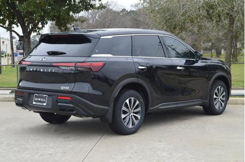 2025 INFINITI QX60 Pure